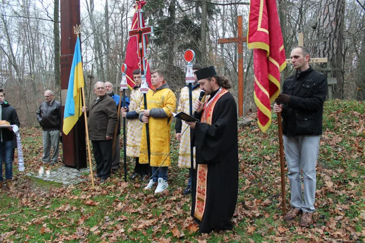 GREKOKATOLICY DEKANATÓW ELBLĄSKIEGO I OLSZTYŃSKIEGO MODLILI SIĘ ZA OFIARY WIELKIEGO GŁODU