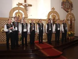 Хор «Камертон» ОУП Мазурського відділу та октет «Орфей» зі Львова у Венгожевському греко-католицькому храмі