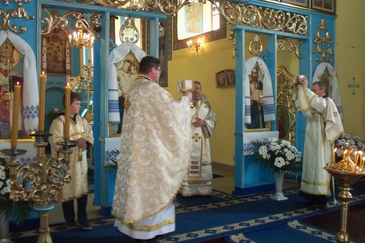 Світлий Понеділок в Устріках Долішніх