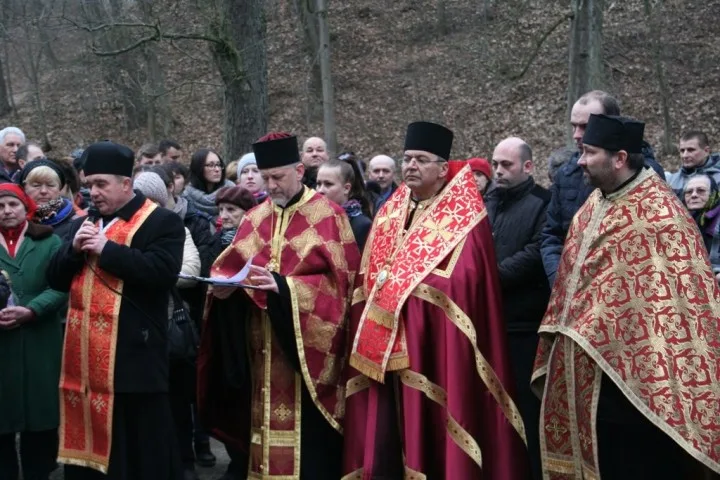 ПРОЩА В НАМІРЕНІ МИРУ В УКРАЇНІ