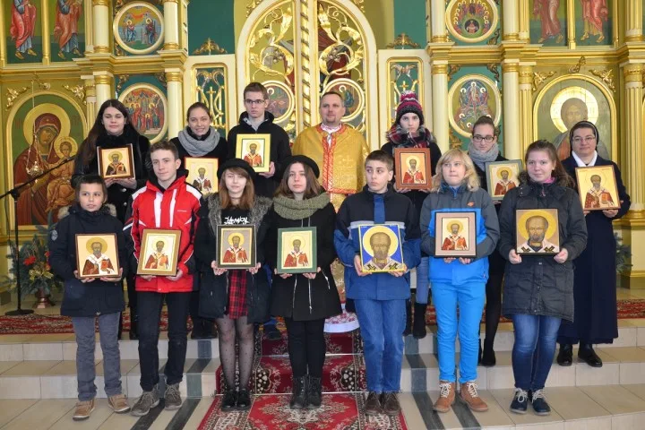 КУРС ІКОНОПИСУ У ПАРАФІЇ ПОКРОВА ПРЕСВЯТОЇ БОГОРОДИЦІ В ОЛЬШТИНІ
