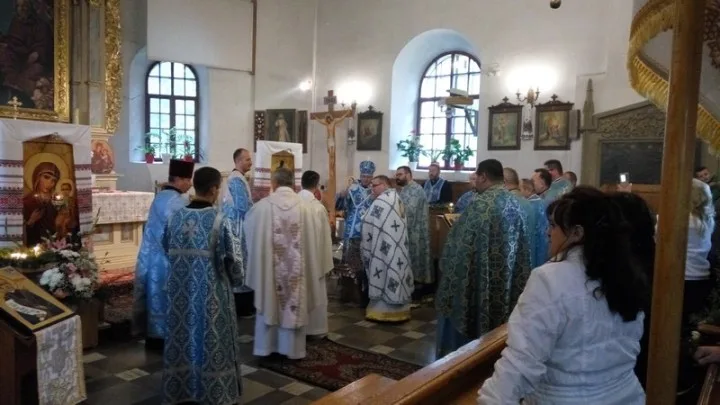 ЮВІЛЕЙ 15-ЛІТТЯ ПАРАФІЇ У РЯШЕВІ