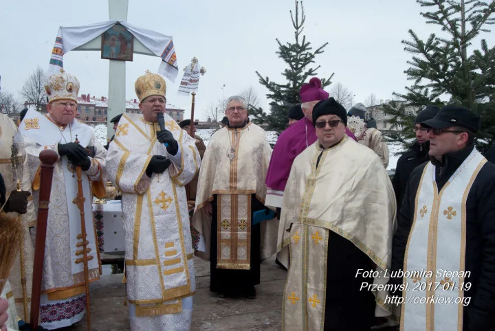 RETRANSMISJA UROCZYSTOŚCI OBJAWIENIA PAŃSKIEGO (Św. Jordanu) w Przemyślu w TVP1