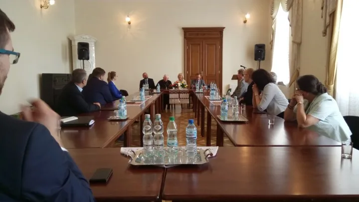 Зустріч з Комісією з  питань національних та етнічних меншин