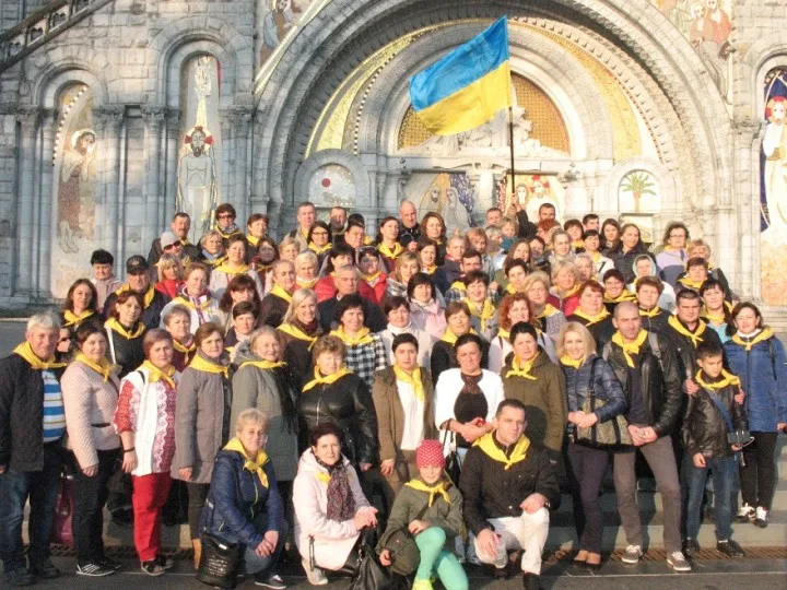 ВІДБУЛАСЯ ПРОЩА У ЛЮРД  ЧЕРЕЗ БЕРЛІН, ПАРИЖ І БАМБЕРҐ