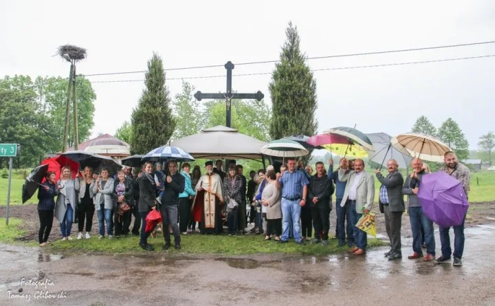Посвячено новий хрест в Авгамах