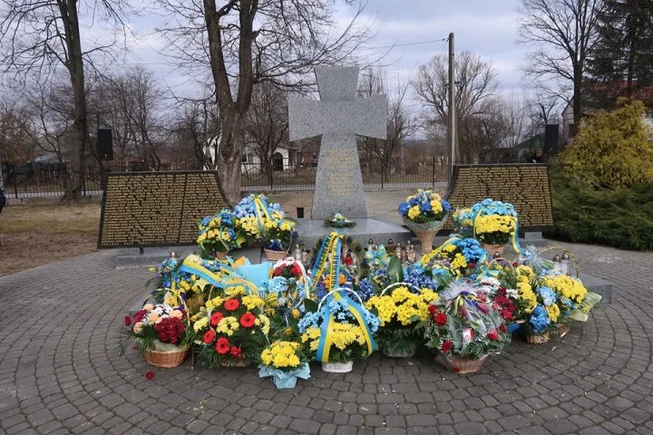 ВШАНУВАННЯ ПАМ’ЯТІ ЖЕРТВ ПАВЛОКОМИ