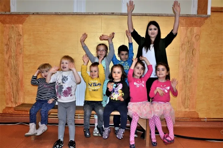 ЗАНЯТТЯ З ДІТЬМИ ДОШКІЛЬНОГО ВІКУ В ОЛЬШТИНСЬКОЇ ПАРАФІЇ