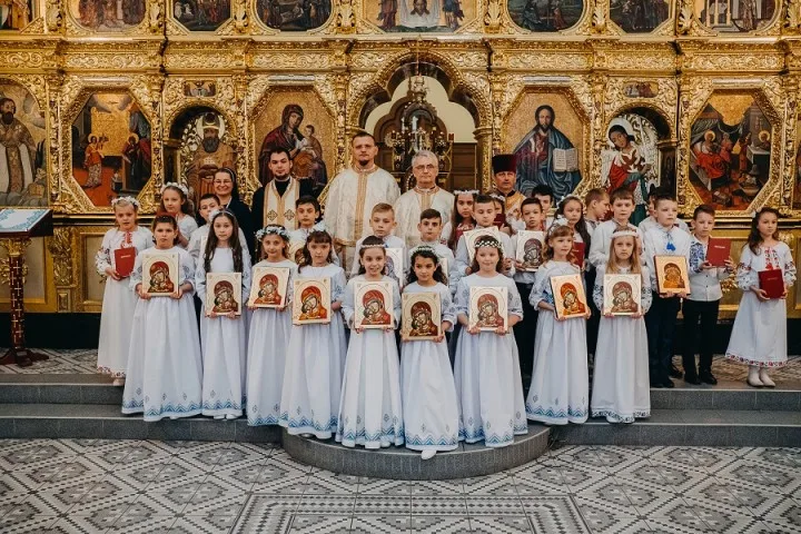 БОЖА ЛЮБОВ МЕНЕ НАПОВНЯЄ