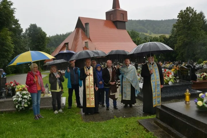Панахида біля могили о. Василя Масцюха, першого Адміністратора Апостольської Адміністратури Лемківщини