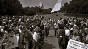 F.17.Sp.27.DVD.0660441