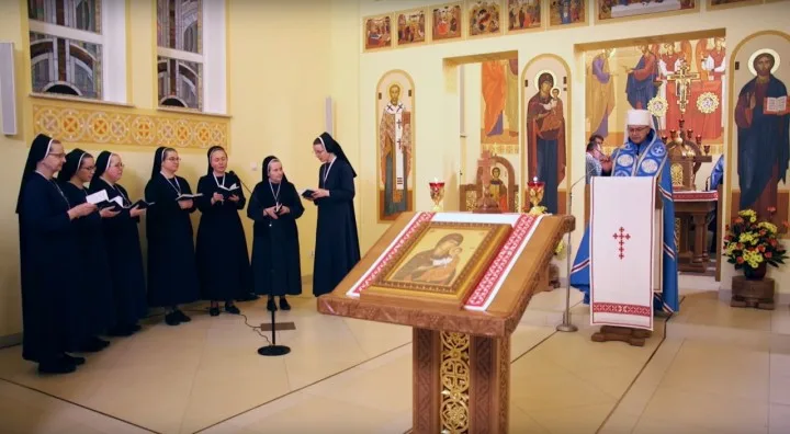 МОЛИТВА ЗА УКРАЇНУ В КАПЛИЦІ СЕСТЕР СЛУЖЕБНИЦЬ В ПРАЛКІВЦЯХ БІЛЯ ПЕРЕМИШЛЯ